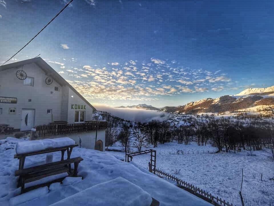Konak Umoljani Exteriör bild