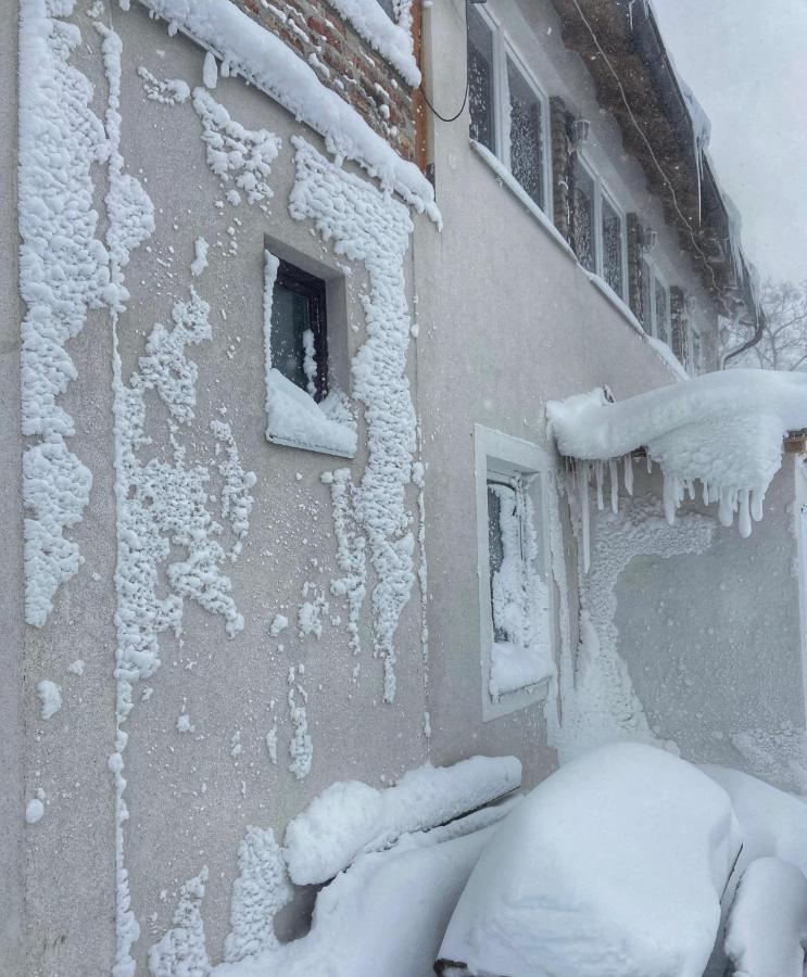 Konak Umoljani Lägenhet Exteriör bild