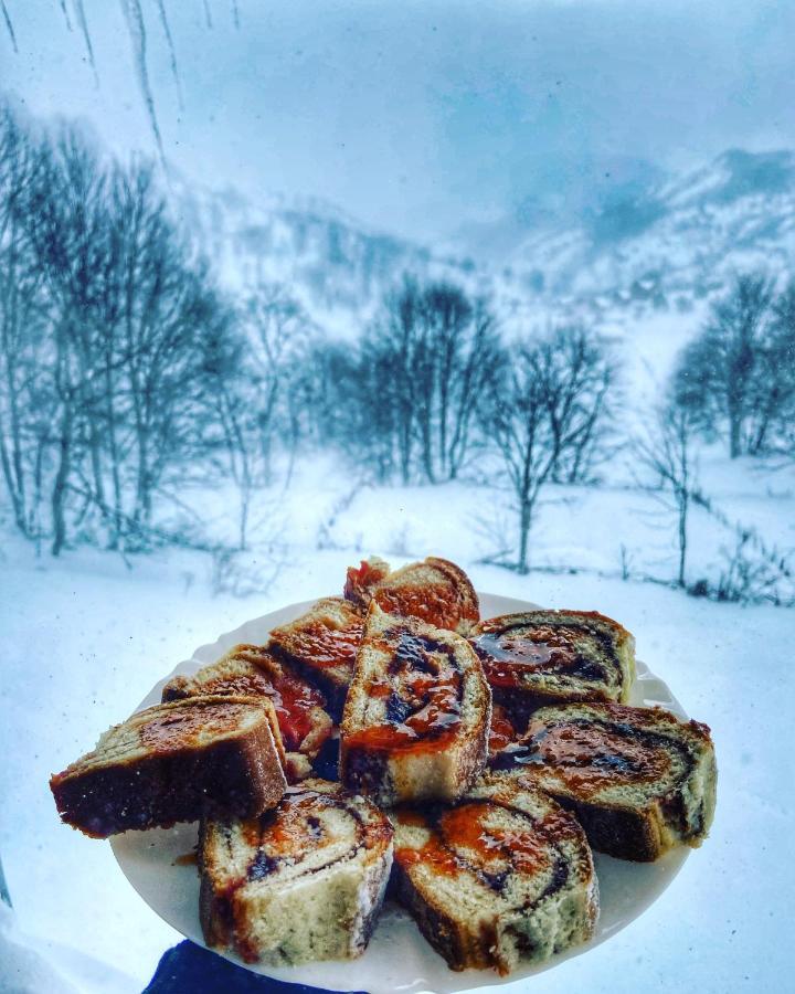 Konak Umoljani Exteriör bild