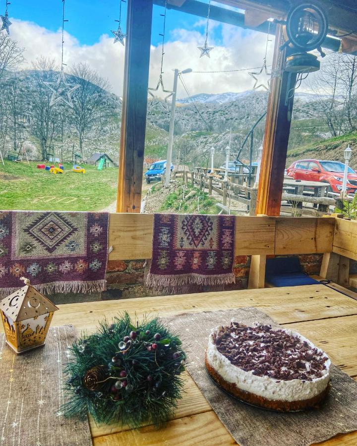 Konak Umoljani Exteriör bild