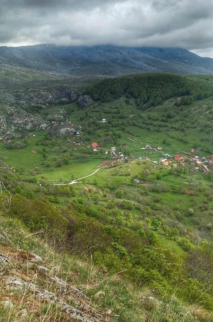 Konak Umoljani Exteriör bild