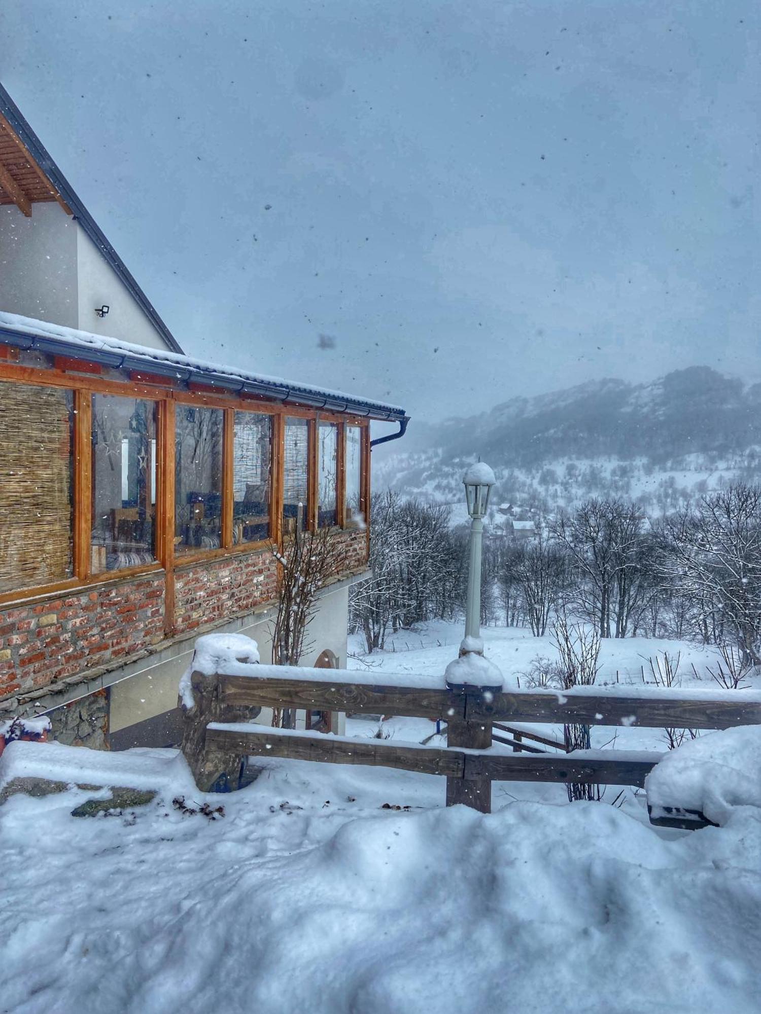 Konak Umoljani Exteriör bild